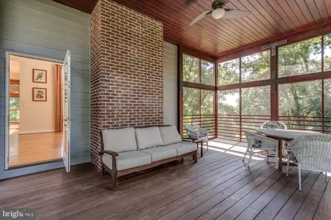 Exterior - 1321 Vanceright Cir, Winchester, VA 22601 photo 6 of 17