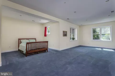 Bedroom - 1321 Vanceright Cir, Winchester, VA 22601 photo 4 of 5