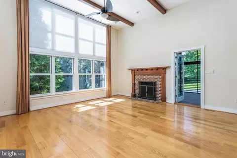 Living - 1321 Vanceright Cir, Winchester, VA 22601 photo 1 of 2