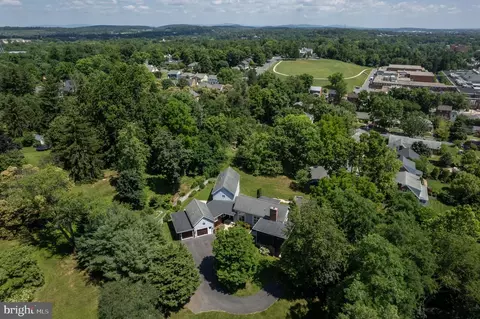 View/Area - 1321 Vanceright Cir, Winchester, VA 22601 photo 3 of 4