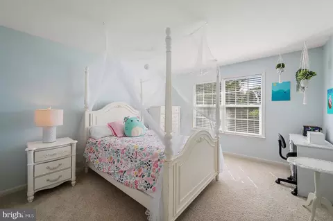Bedroom - 914 Wayne Dr, Winchester, VA 22601 photo 3 of 5