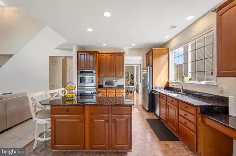 Kitchen - 914 Wayne Dr, Winchester, VA 22601 photo 2 of 3