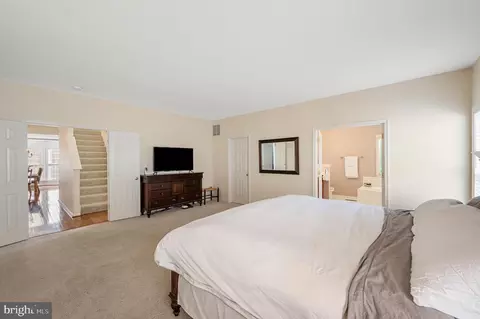 Bedroom - 914 Wayne Dr, Winchester, VA 22601 photo 2 of 5
