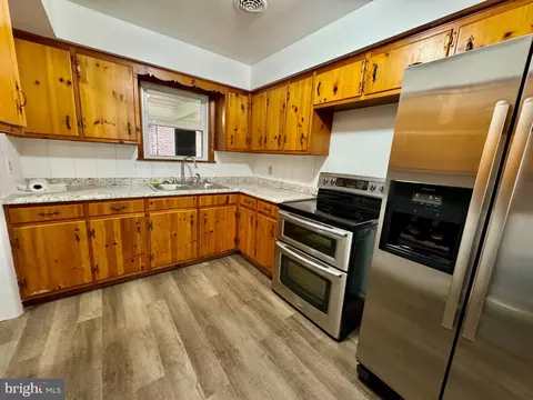 Kitchen - 1512 S Braddock St, Winchester, VA 22601 photo 3 of 3
