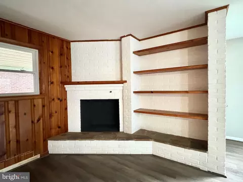 Living - 1512 S Braddock St, Winchester, VA 22601 photo 5 of 6