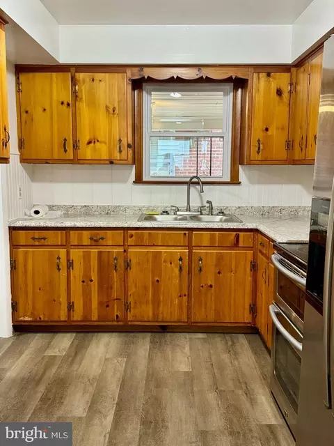 Kitchen - 1512 S Braddock St, Winchester, VA 22601 photo 2 of 3