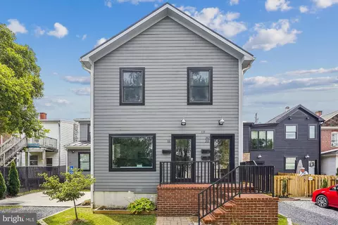 135 S Kent St #202, Winchester, VA 22601