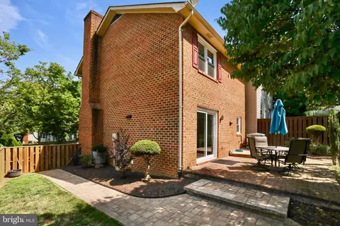 833 Appleseed Ct, Winchester, VA 22601 photo 2