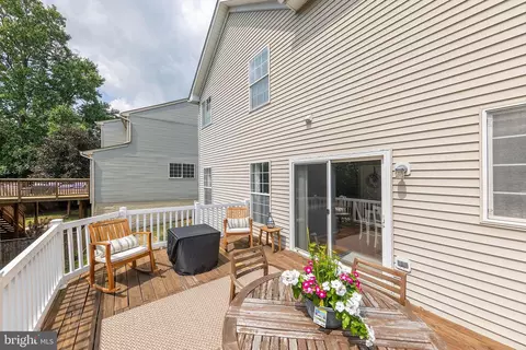 Exterior - 918 Wayne Dr, Winchester, VA 22601 photo 5 of 9
