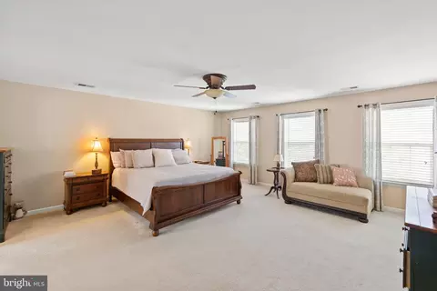 Bedroom - 918 Wayne Dr, Winchester, VA 22601 photo 1 of 9