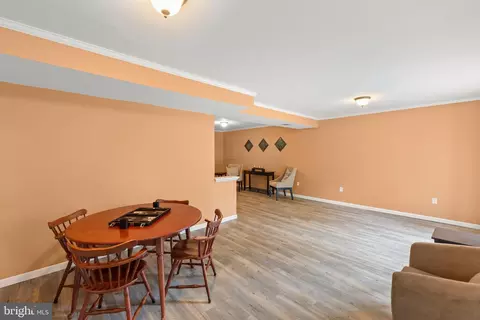 Living - 918 Wayne Dr, Winchester, VA 22601 photo 1 of 2