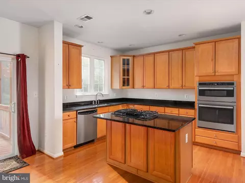 2853 Packer St, Winchester, VA 22601 photo 9