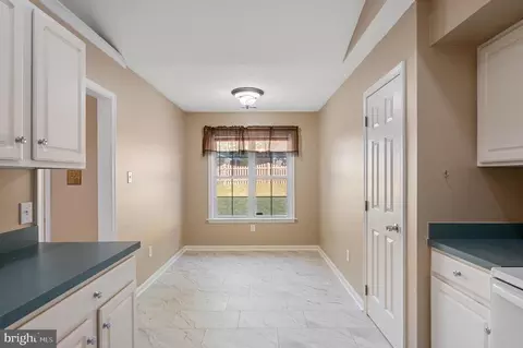 Entry Way - 2671 Daniel Ter, Winchester, VA 22601 photo 5 of 9