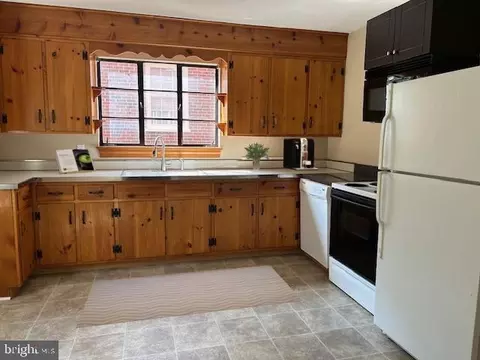 253 Jefferson St, Winchester, VA 22601 photo 9