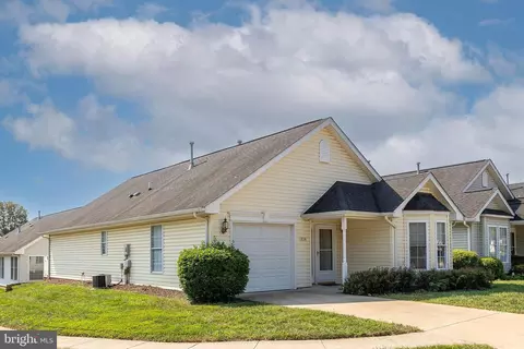 1836 Melvor Ln, Winchester, VA 22601