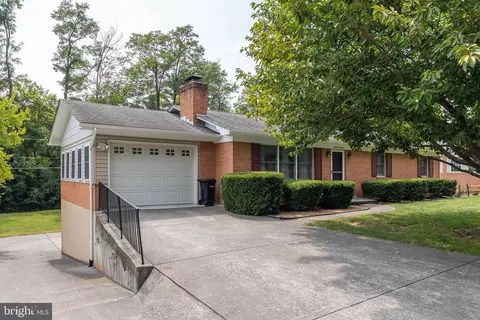 1613 Whittier Ave, Winchester, VA 22601