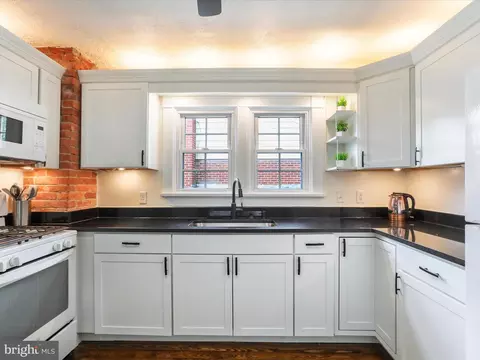 136 Allison Ave, Winchester, VA 22601 photo 3