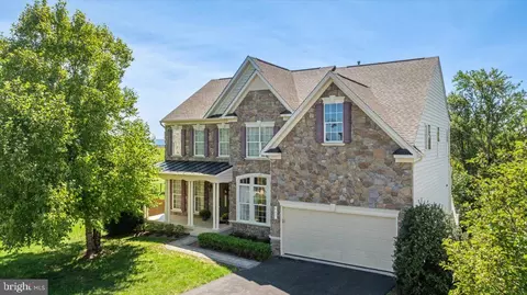 937 Kennedy Dr, Winchester, VA 22601