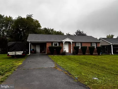 121 Summit Ave, Winchester, VA 22601