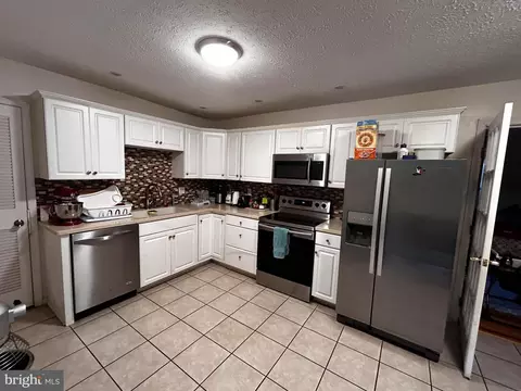 Kitchen - 121 Summit Ave, Winchester, VA 22601 photo 1 of 4