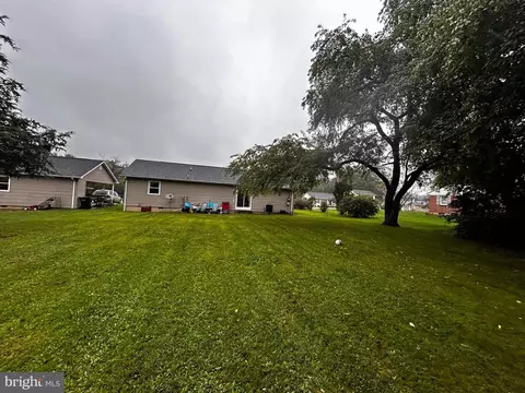 Exterior - 121 Summit Ave, Winchester, VA 22601 photo 5 of 5