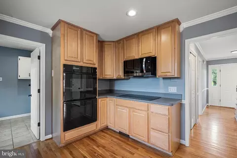 Kitchen - 2535 Middle Rd, Winchester, VA 22601 photo 3 of 3