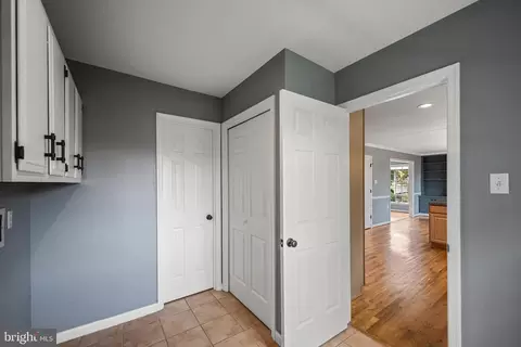 Entry Way - 2535 Middle Rd, Winchester, VA 22601 photo 3 of 7