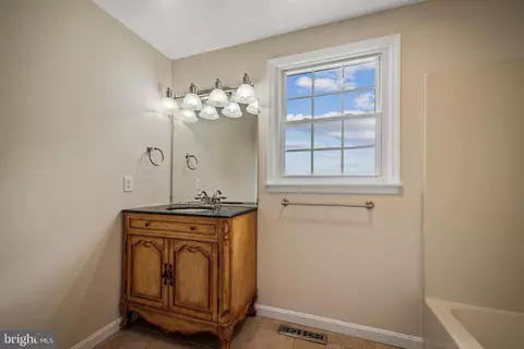 Entry Way - 2535 Middle Rd, Winchester, VA 22601 photo 7 of 7