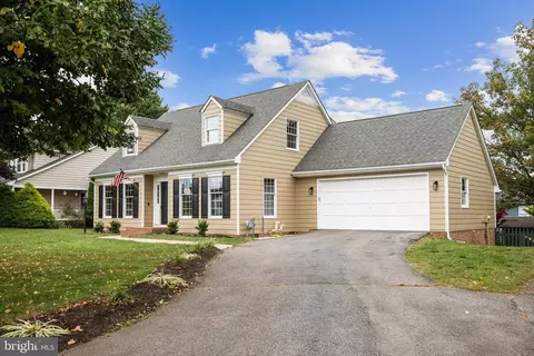 Exterior - 2535 Middle Rd, Winchester, VA 22601 photo 10 of 11