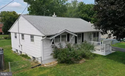 221 Myrtle Ave, Winchester, VA 22601