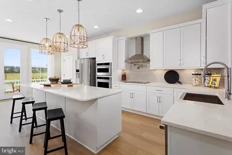 634 Hemsworth Ln, Winchester, VA 22601
