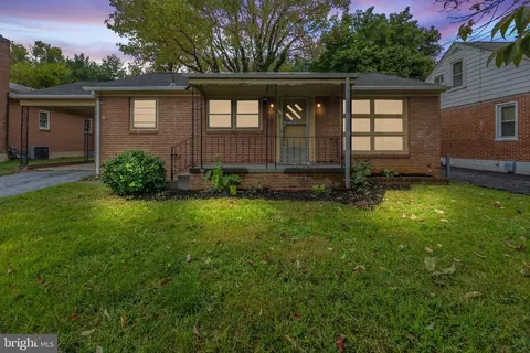 137 Fox Dr, Winchester, VA 22601