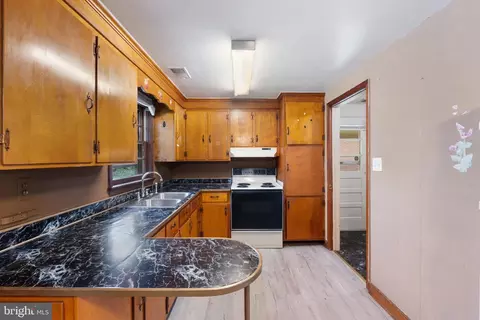 137 Fox Dr, Winchester, VA 22601 photo 28
