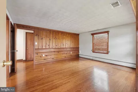 137 Fox Dr, Winchester, VA 22601 photo 8