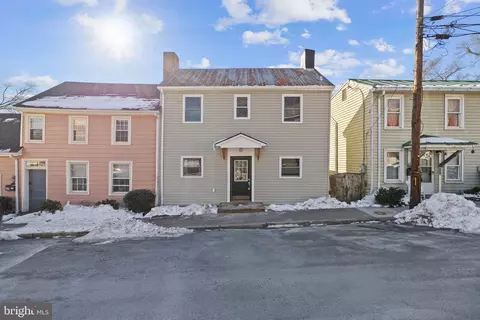 127 E Germain St, Winchester, VA 22601
