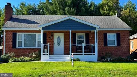 125 Fox Dr, Winchester, VA 22601