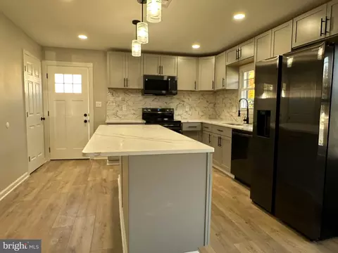 Kitchen - 105 Christopher Dr, Winchester, VA 22601 photo 2 of 6
