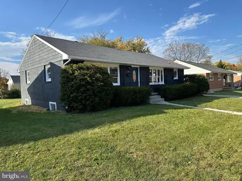 105 Christopher Dr, Winchester, VA 22601