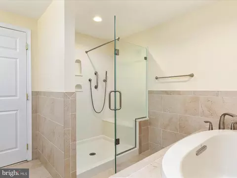 214 Walker St, Winchester, VA 22601 photo 35