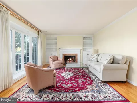 214 Walker St, Winchester, VA 22601 photo 6