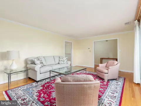 214 Walker St, Winchester, VA 22601 photo 7
