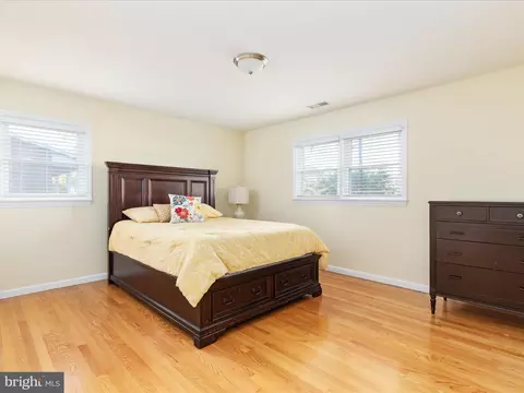 214 Walker St, Winchester, VA 22601 photo 17