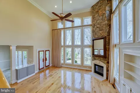 Living - 788 Johnston Ct, Winchester, VA 22601 photo 15 of 19