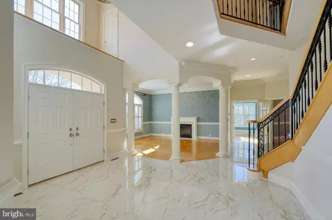 Entry Way - 788 Johnston Ct, Winchester, VA 22601 photo 2 of 9