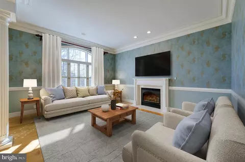 Living - 788 Johnston Ct, Winchester, VA 22601 photo 1 of 19