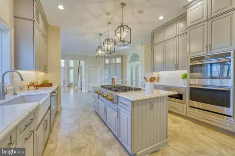 Kitchen - 788 Johnston Ct, Winchester, VA 22601 photo 3 of 4