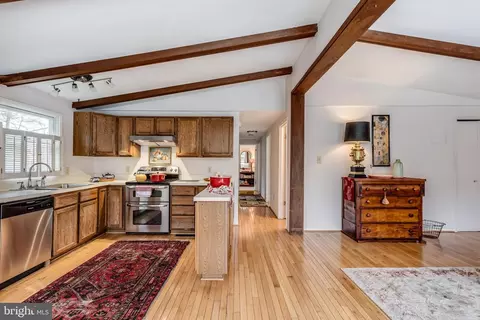 710 Academy Cir, Winchester, VA 22601 photo 7