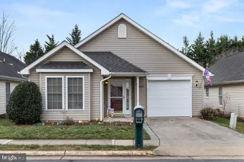 1895 Melvor Ln, Winchester, VA 22601