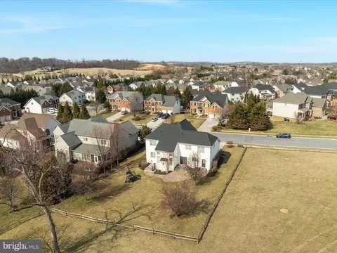 View/Area - 903 Crestview Ter, Winchester, VA 22601 photo 9 of 11