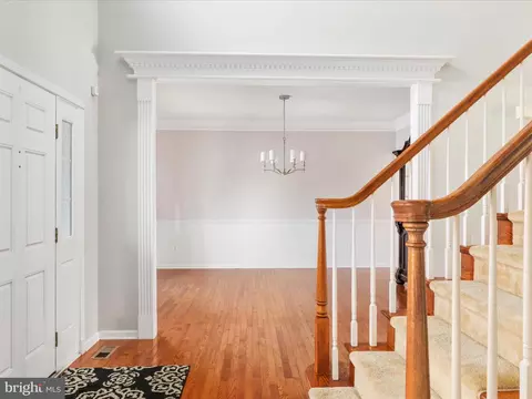 Entry Way - 903 Crestview Ter, Winchester, VA 22601 photo 2 of 8